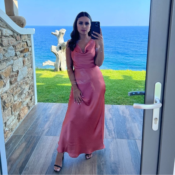 Dynamite satin evening dress size XS in salmon colour - Picture 4 of 6